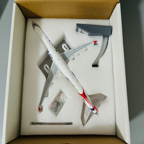 Albatros台湾复兴航空空客A321，1:200合金客机模型，注册号B-226