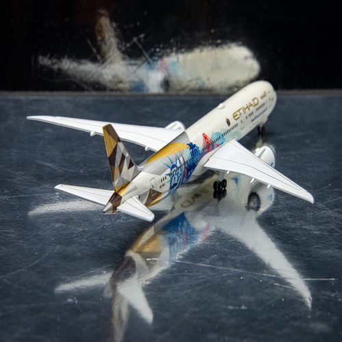 【herpa 1:500 阿提哈德 B787-9】A6-BLJ 选择美国彩绘合金材质