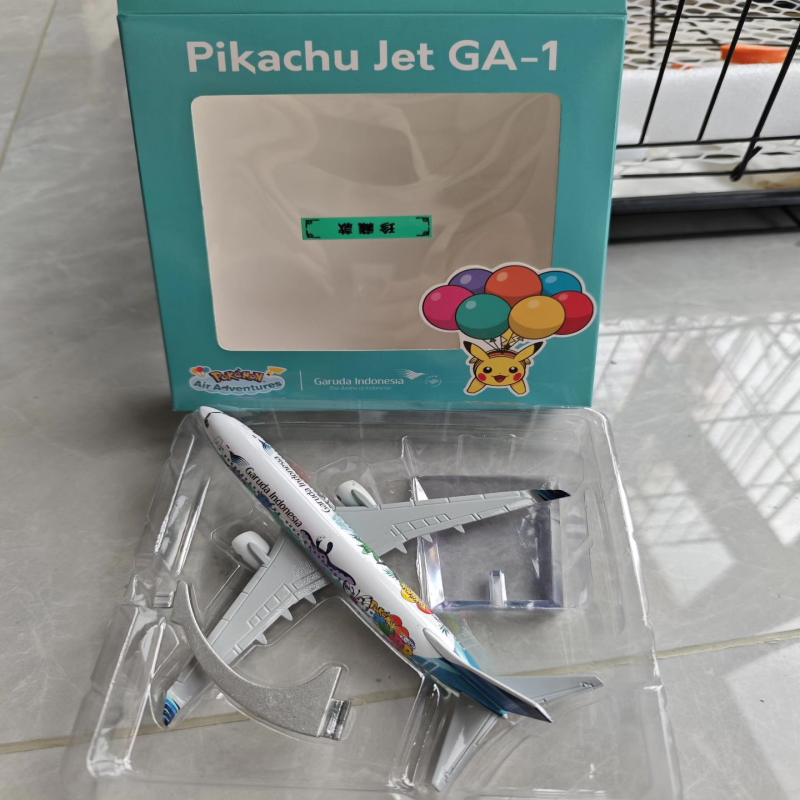 飞机模型，。珍藏加鲁达印尼航空皮卡丘主题飞机模型，1:400比图片