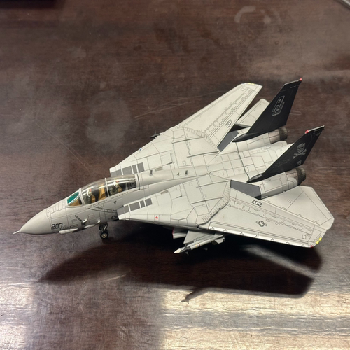Century Wings F-14A 雄猫 1:72 合金模型 VF-84 骷髅/海盗旗中队