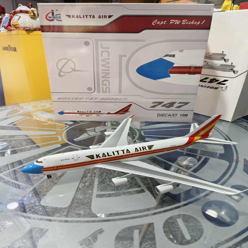 JC Wings 1:200 美国卡利塔航空 波音B747-400F  货机模型 口罩