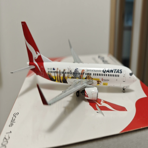 QANTAS 1:200 波音737-838澳航彩绘机，一直盒藏，只有一架。漆