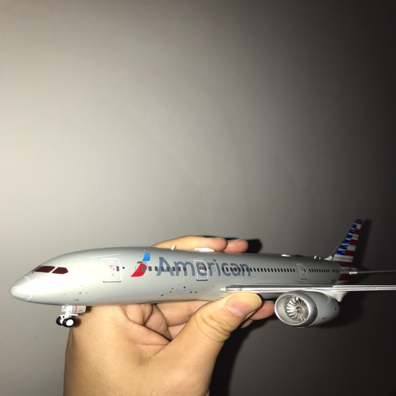 美国航空AA波音788Dreamliner比例：1:200比例：Inflight