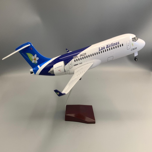 老挝航空C909飞机模型带轮带灯模型礼品摆件收藏1：70比例，加强