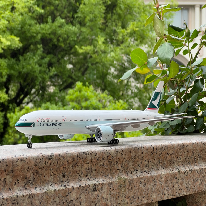 高品质飞机模型！JC Wings 1:200 国泰航空波音777-300ER飞机本