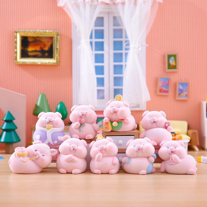 可爱萌宠猪小哼植绒款盲盒装饰品摆件儿童小玩具节日礼品一件代发