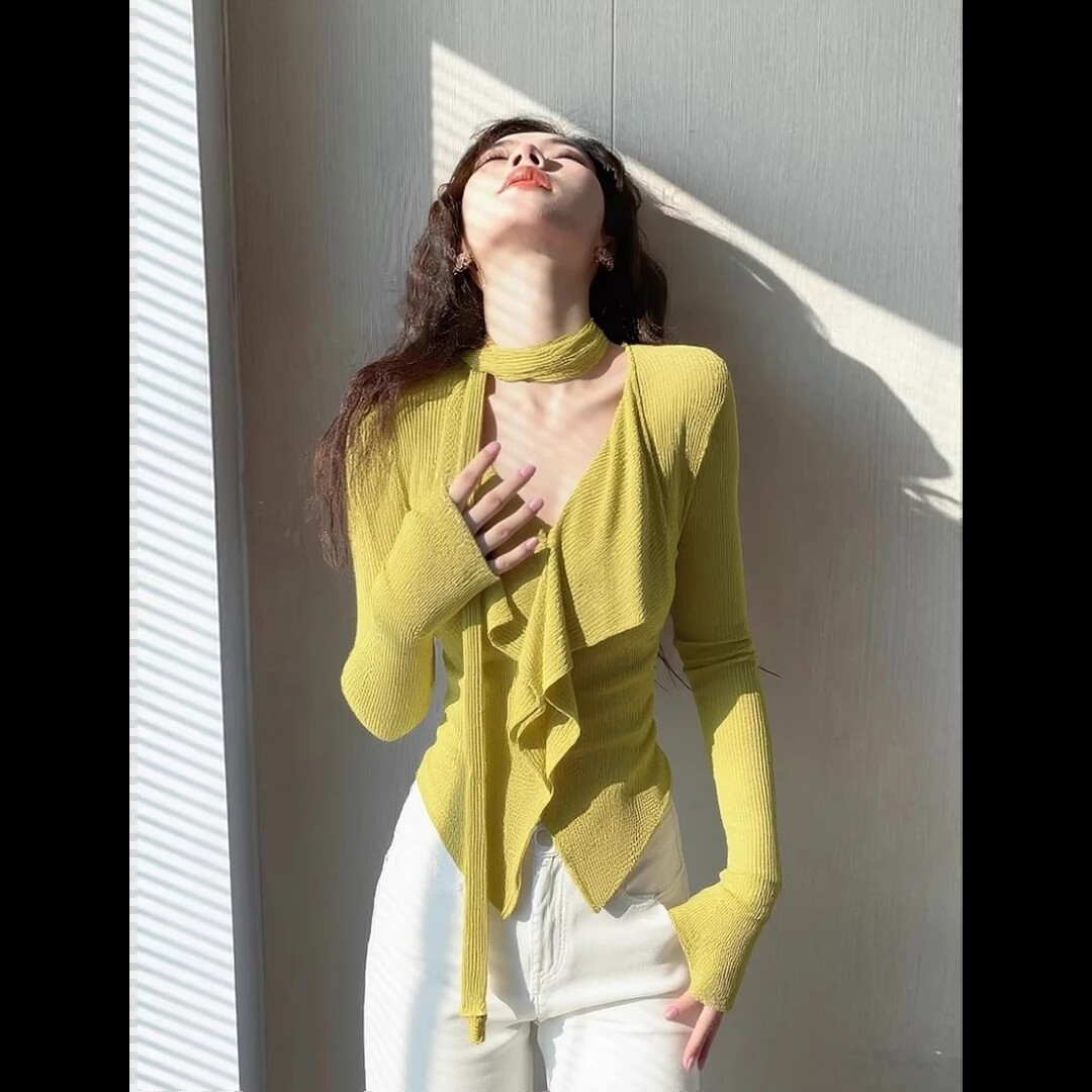 柃檬黄长袖T恤2026新款绝美巨好看收腰显瘦荷叶边气质女神范上衣