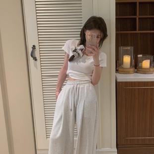 领口绣花T恤 shop are