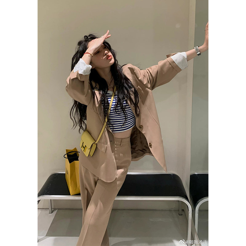 不退不换西装外套areUshop休闲