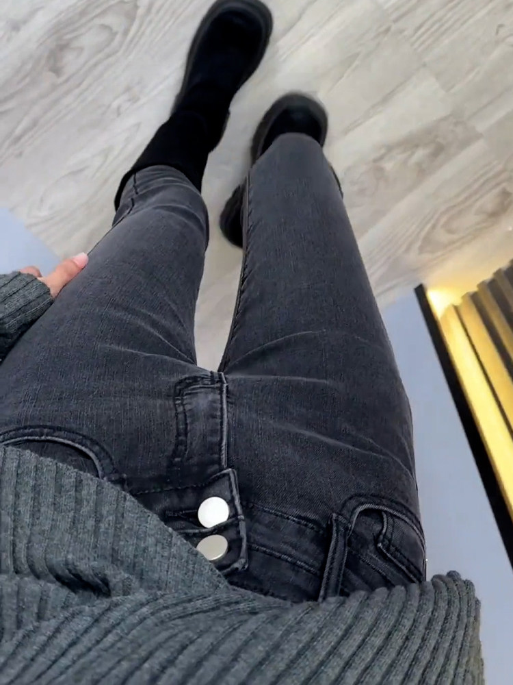 韩国黑灰小脚牛仔裤女春秋大码胖mm紧身显瘦高腰弹力小个子九分铅