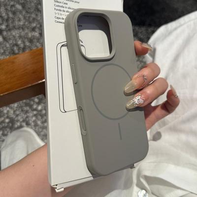 适用苹果16promax磁吸液态硅胶壳