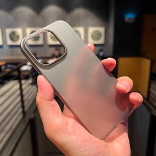 适用超薄裸肌半透肤感磨砂硬壳适用iPhone16pro新款ip15大孔镜头苹果12/13薄款手机保护壳14简约全包保护套