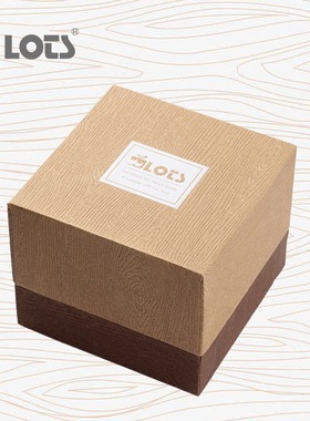 木纹礼盒用心呈献会员专享