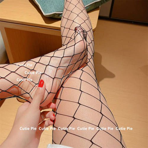 cutie：黑丝渔网袜女黑色网袜
