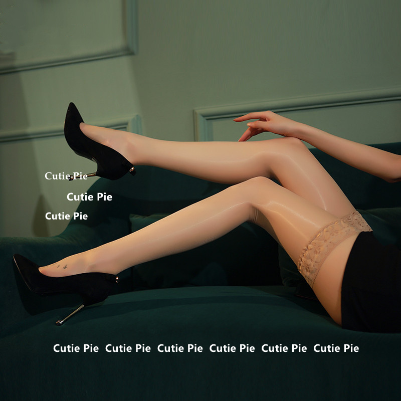 极光油亮蕾丝防滑硅胶白色高筒袜