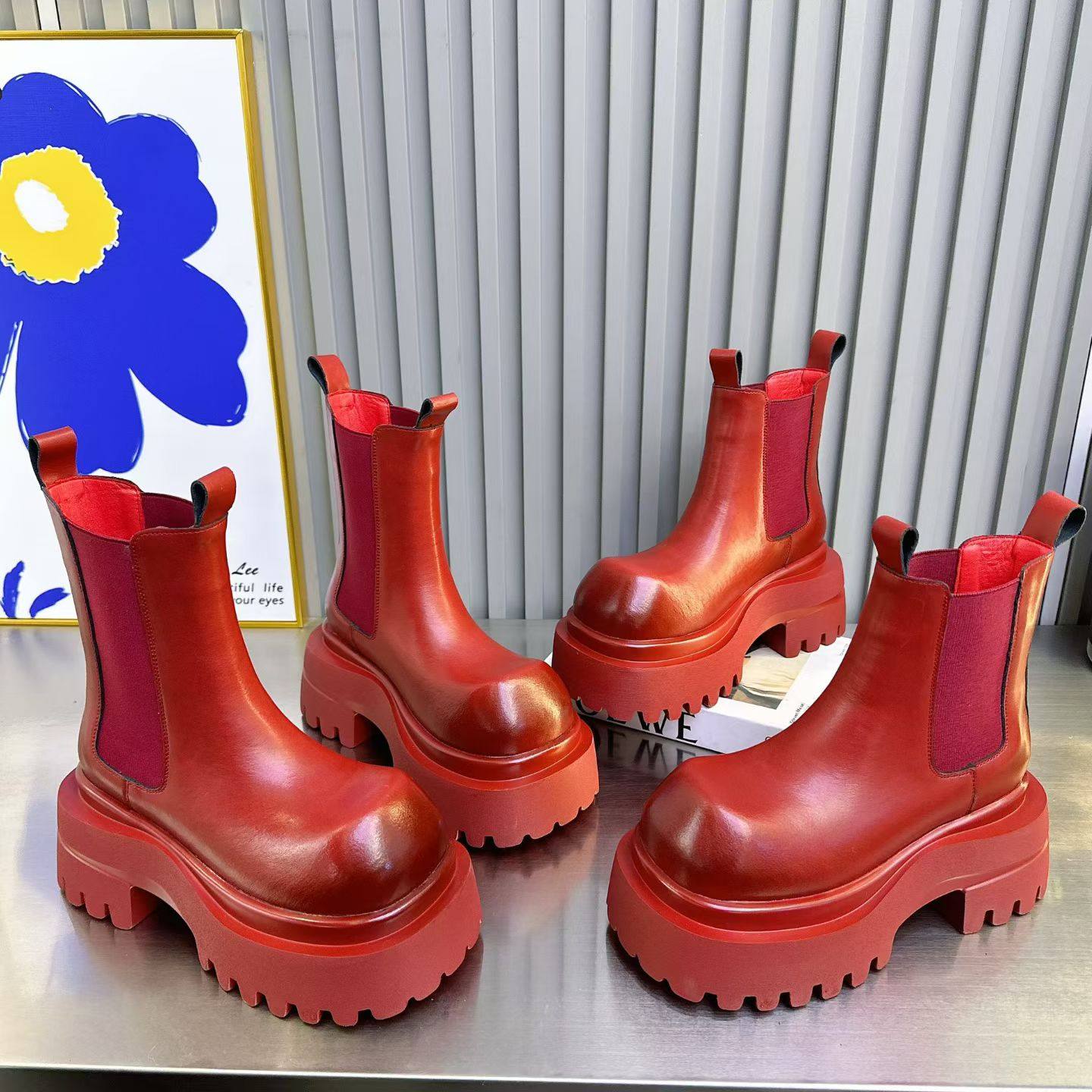 2026冬季新年款正红色欧洲站百搭厚底增高女鞋马丁靴加棉保暖女靴