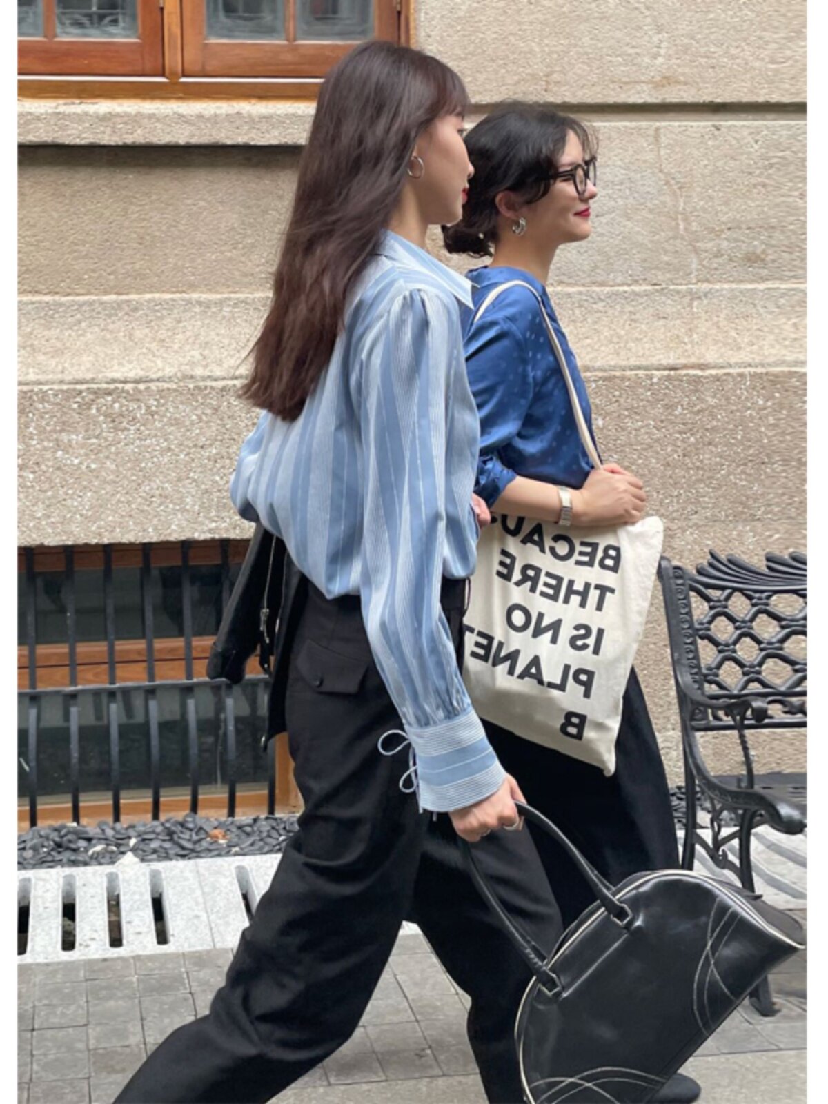 PERIWINKLE BLUE SHIRT WOMENS SPRING 2024 KOREAN VINTAGE LADIES BLUE STRIPED SHIRT LOOSE LONG SLEEVE TOP