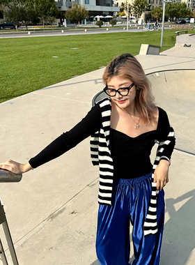 LTGIRL2024法式复古平领U领显瘦修身简约时尚款黑色针织打底毛衣