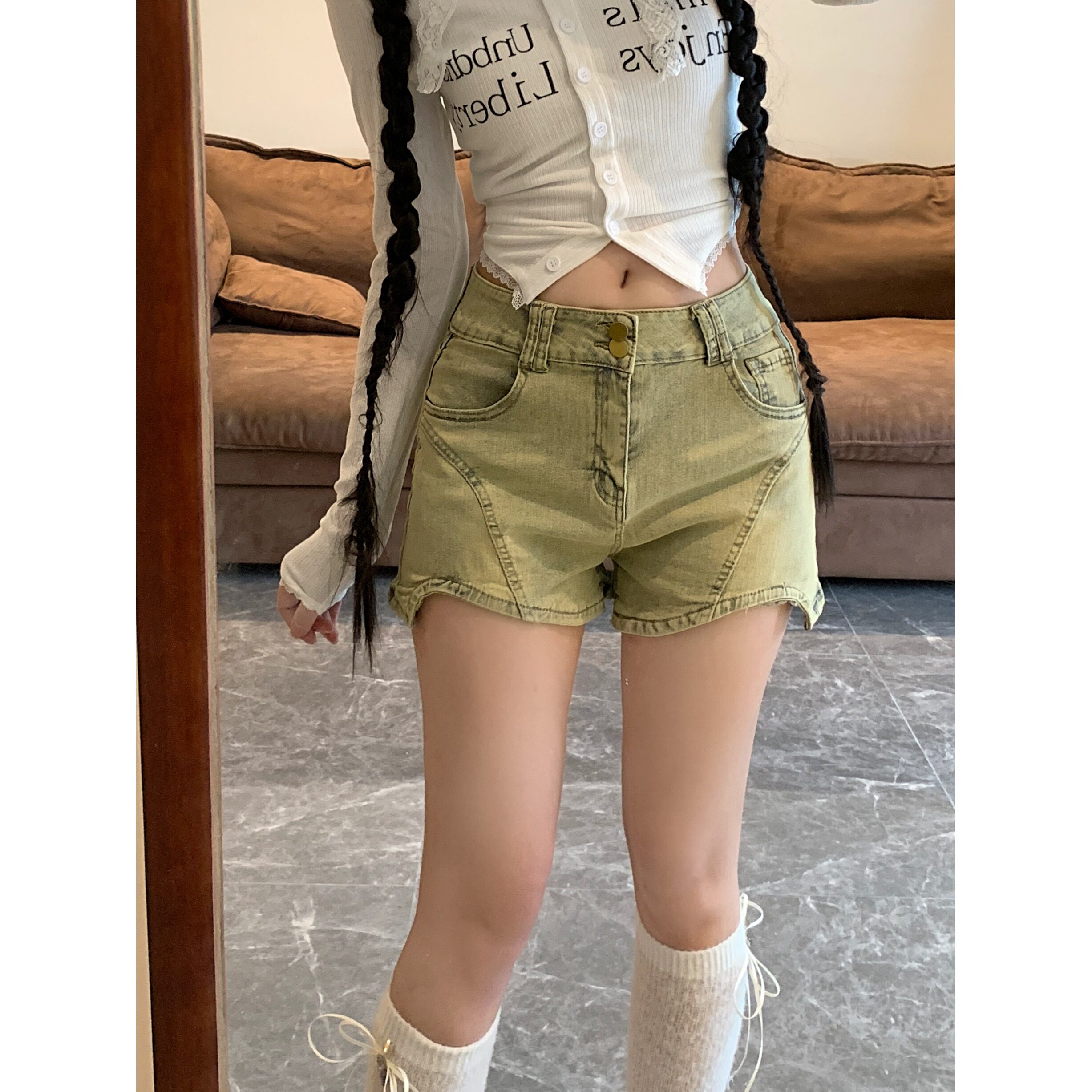 2270-P38 辣妹不规则复古牛仔短裤女夏季高腰弹力修身热裤图片