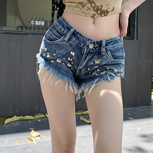 2187-P40 美式辣妹复古毛边柳钉低腰牛仔超短裤女a字热裤潮图片
