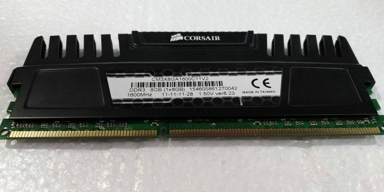 海盗船 复仇者 DDR3 1600 8G 台式机内存