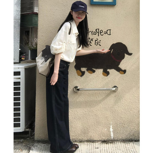 深蓝色低腰不贴腿微喇牛仔裤夏季