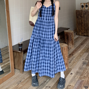 蓝色格纹宽松吊带连衣裙女2025夏季 裙子 新款 甜美显瘦大摆裙中长款