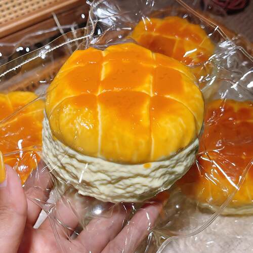 创意仿真食物菠萝包食品级硅胶捏捏乐慢回弹超软泥感解压发泄玩具