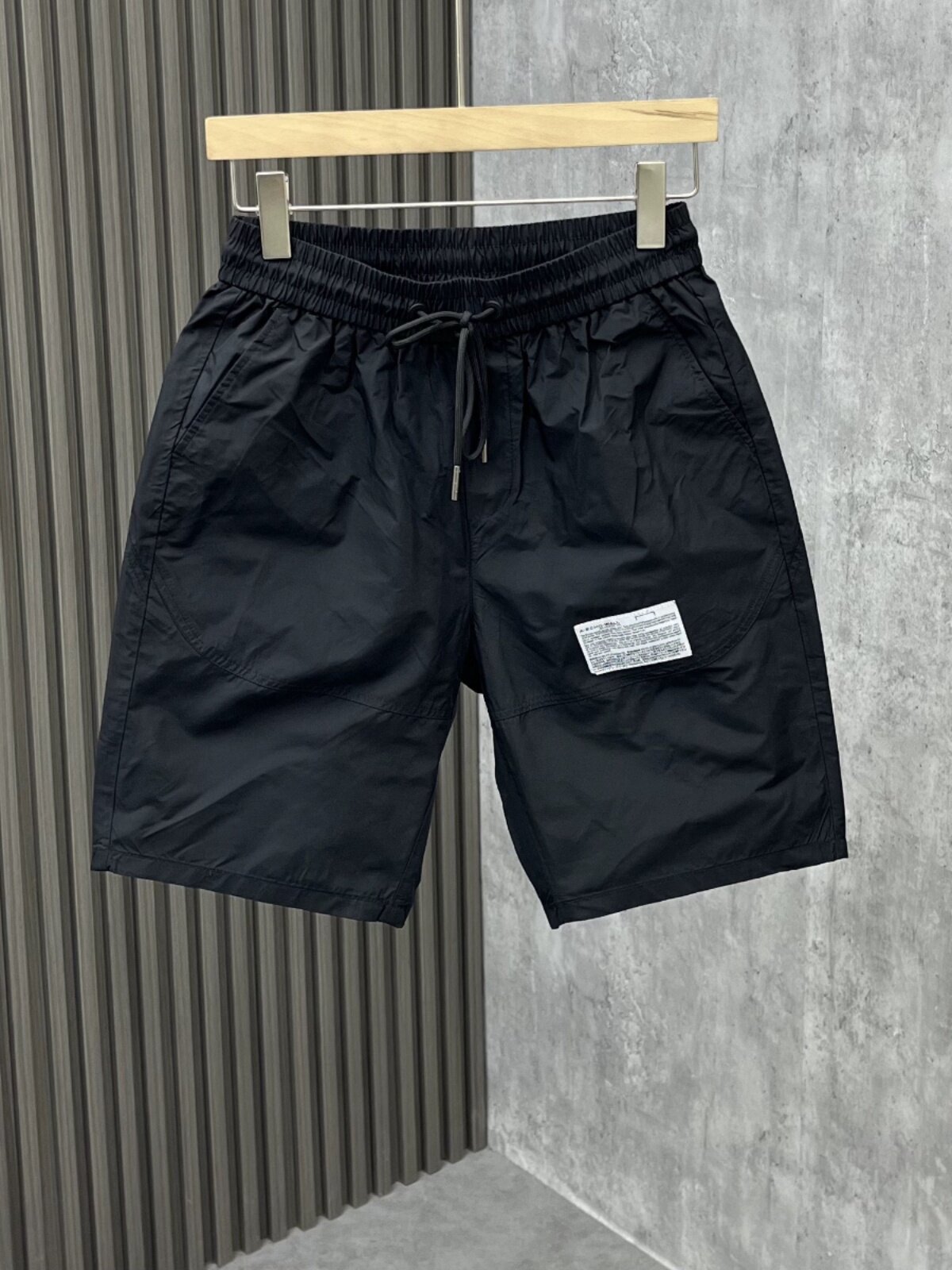 BUY NEW MENS CASUAL SHORTS IN SUMMER VERSATILE SPORTS FIVE-POINT PANTS MENS LOOSE PLUS-SIZE BEACH PANTS