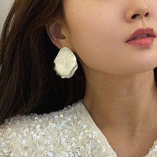 GWE小众设计高级感时尚花瓣弧形Petal耳环耳饰百搭银色冷淡风复古