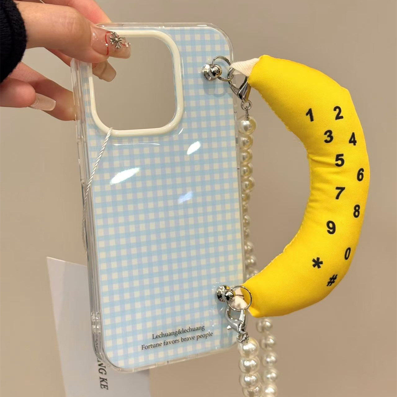 韩系小众香蕉腕带适用iphone16promax苹果15pro手机壳14pro新款13