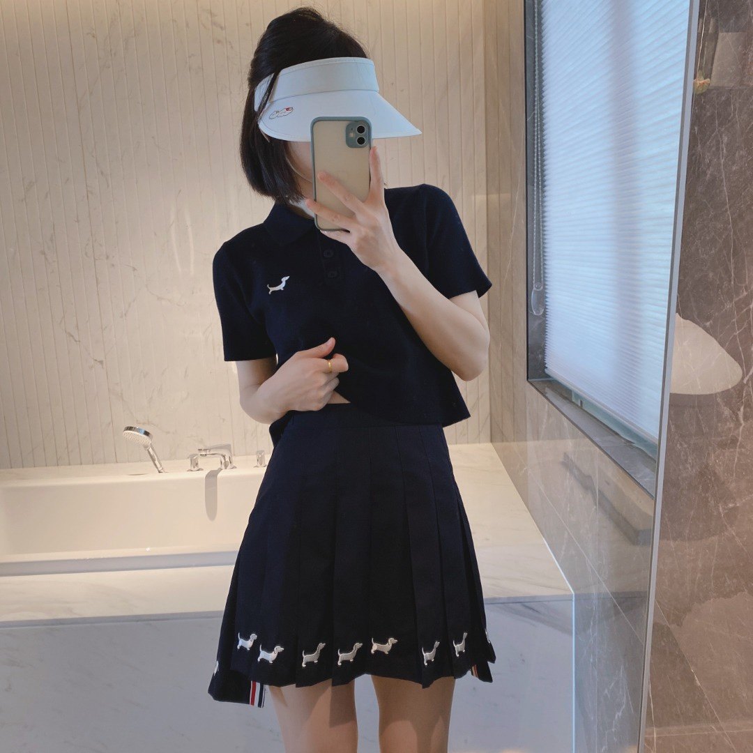 刺绣高腰学院风早春休闲