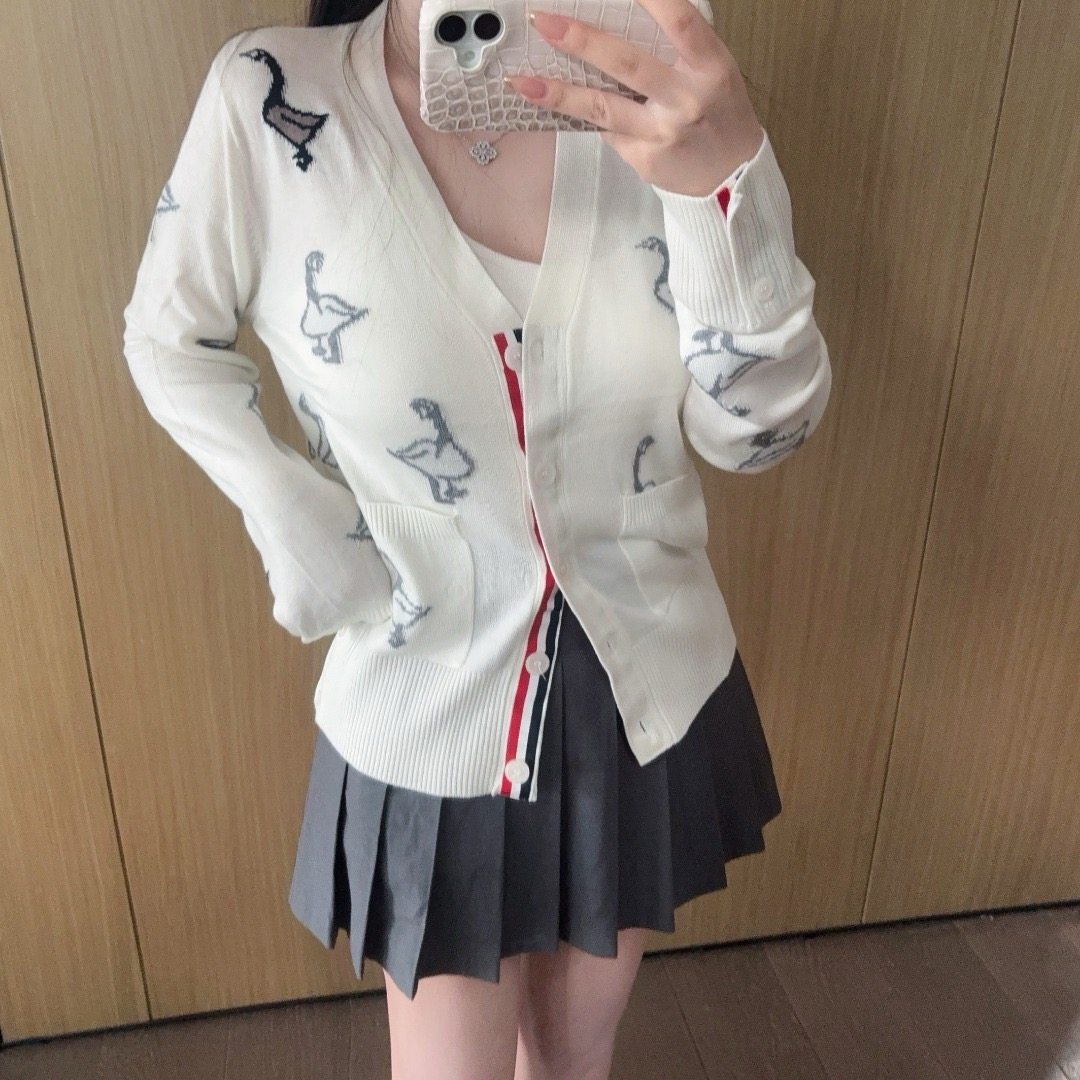 春秋新款学院风撞色卡通减龄甜美针织开衫女复古英伦风外套女