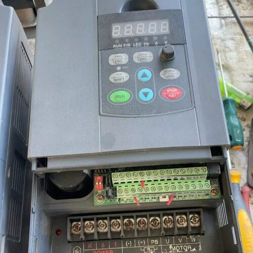 议价（议价）三科变频器SKIV100A5D5G/7D5P-4