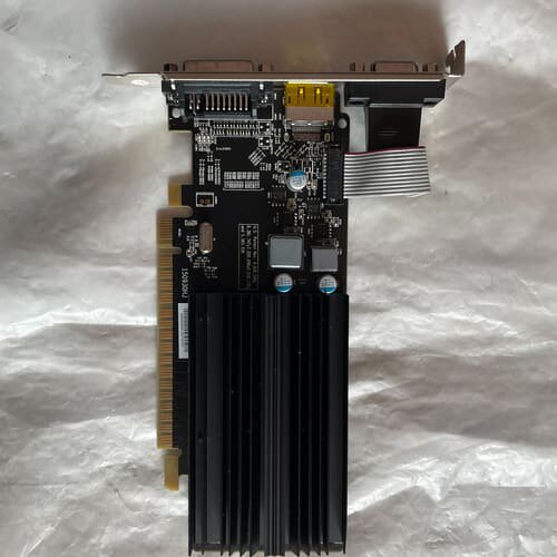 议价全新无装HD6570，三个接口HDMI+DVI+V