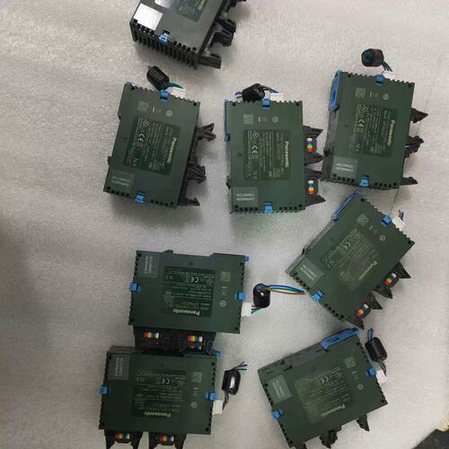 议价PLC 型号：FPOR-C32T 庫存30