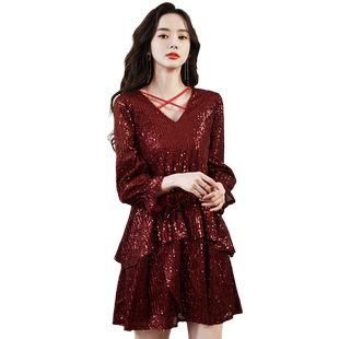 洋装小礼服女2026新款高级感气质红色短款喜婆婆妈妈装名媛连衣裙