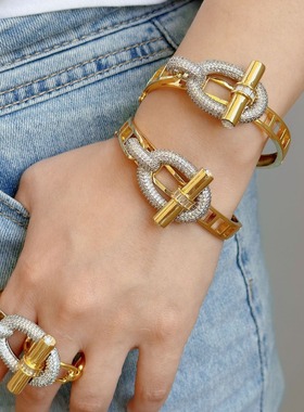 跨境新款横杆ot系列戒指手镯套装猪鼻子轻奢铜镶锆石手镯戒指女