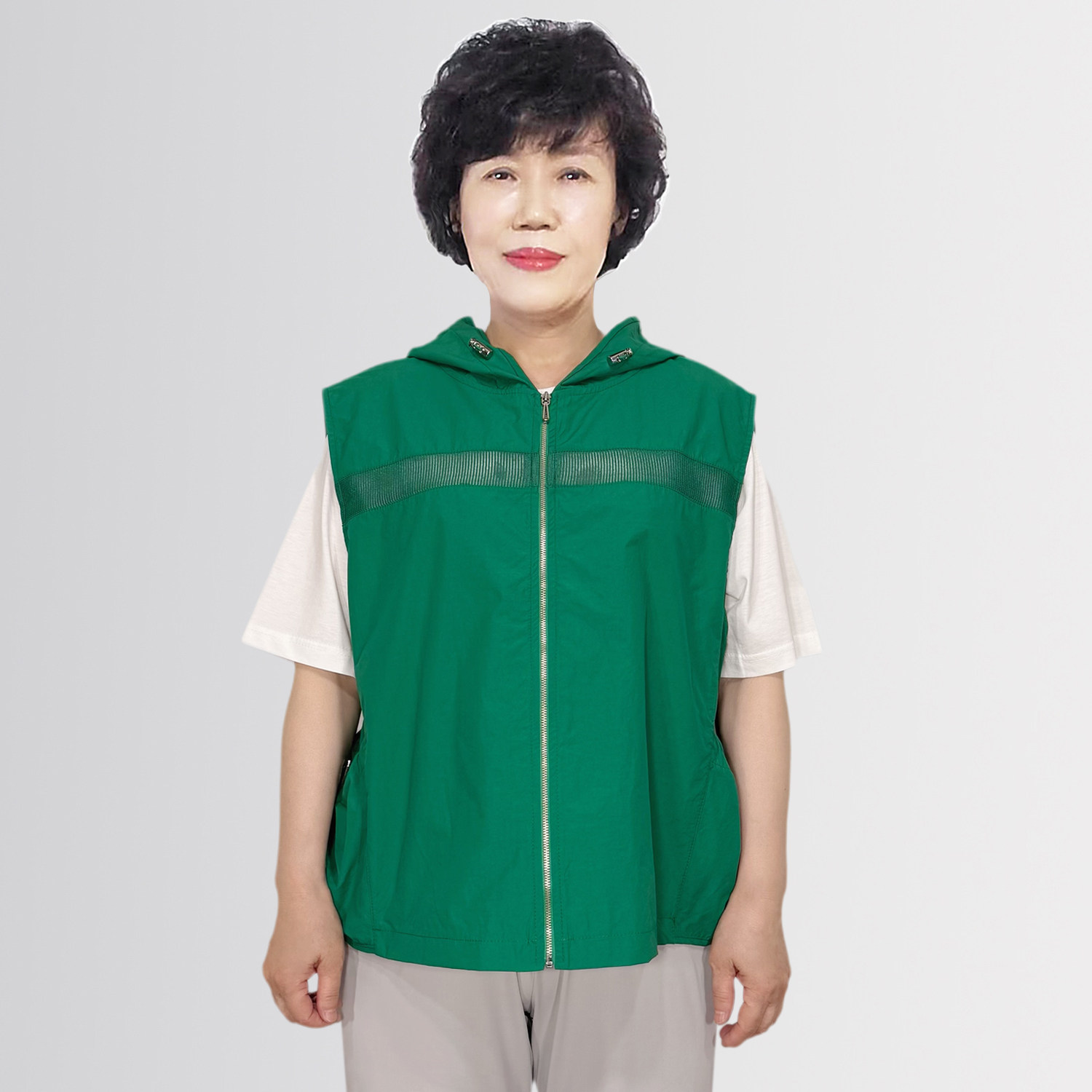 中老年宽松透气拉链连帽马夹女2026秋季新款韩国代购薄款马甲妈妈