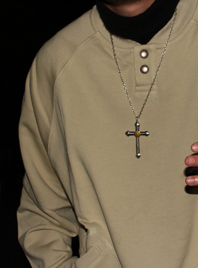 GcBrand Lab AW23 复古主题元素 斜插双口袋设计长袖亨利领卫衣