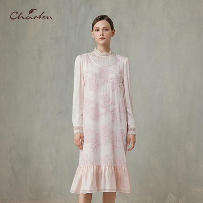 春季优雅气质刺绣连衣裙