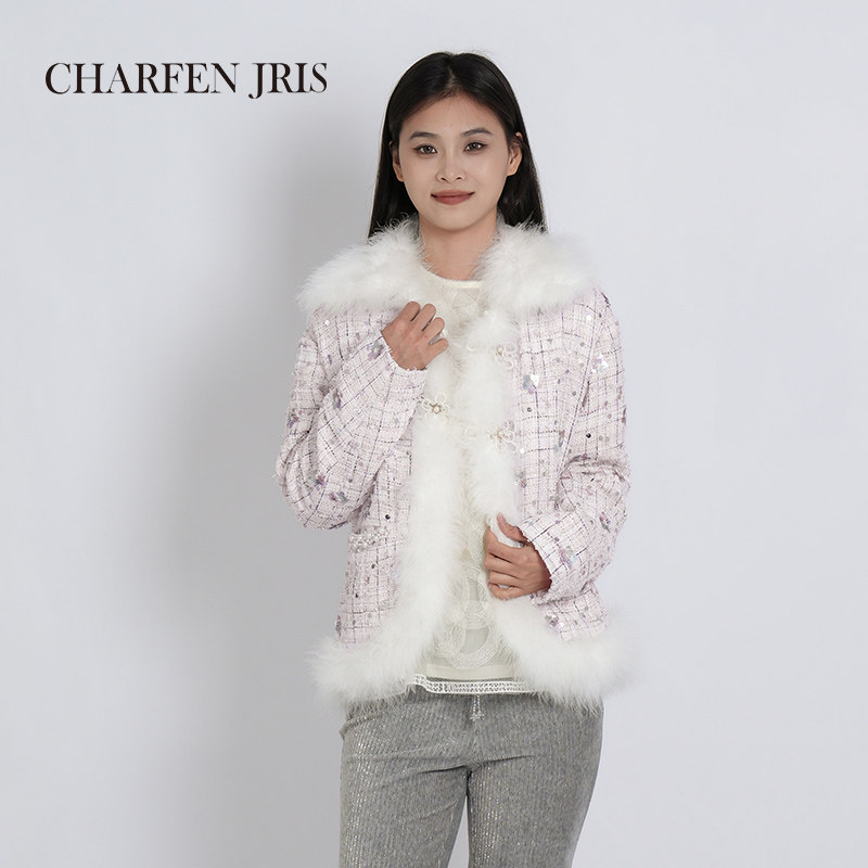 小香风重工钉珠羽绒服女