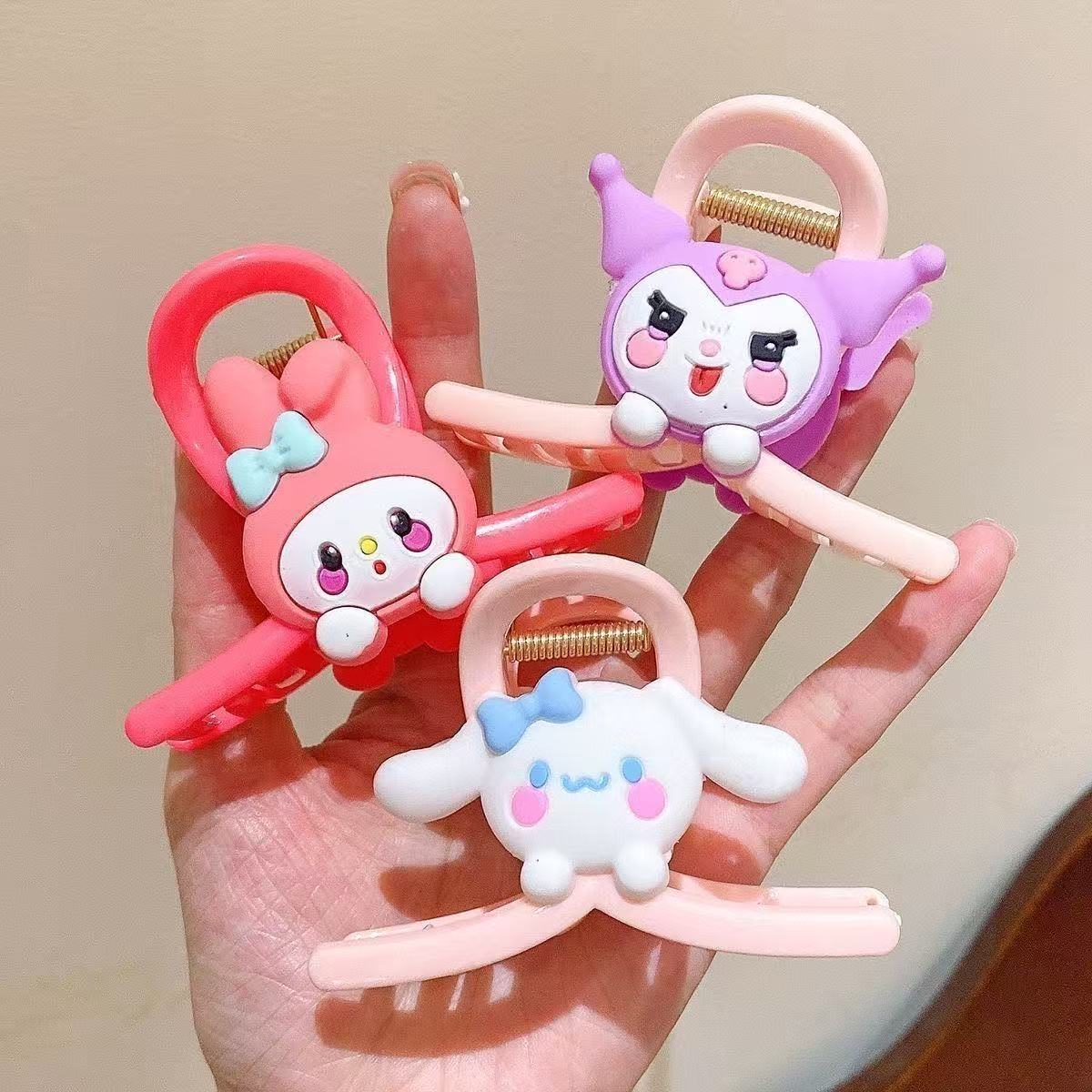 小孩网红新款2026后脑勺盘发卡通可爱女童鲨鱼夹大号头饰