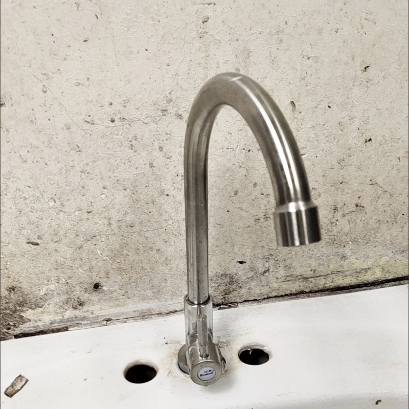 水槽龙头水咀可旋转脸盆4分拉丝厨房洗菜盆单冷家用洗手池水龙头