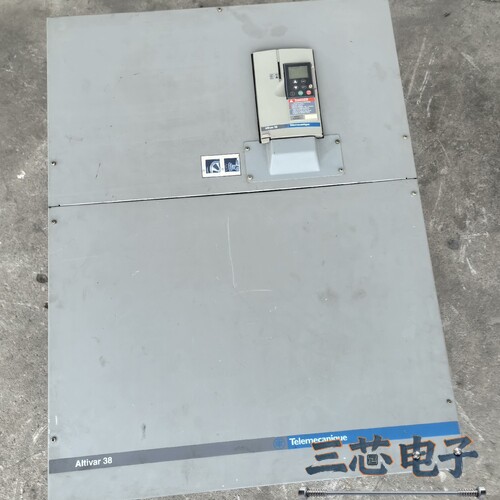 询价·施耐德ATV38变频器ATV38HC28N4X 250KW原议价-