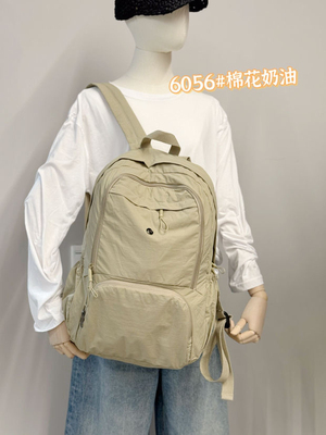 博卜6056防泼水超轻双肩背包