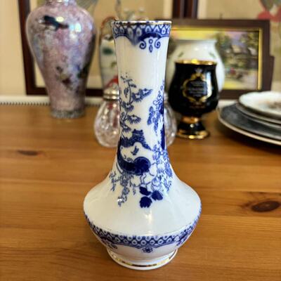 Royal Albert 皇家阿尔伯特 1925-1927年产 英国老花瓶 瓷瓶摆件