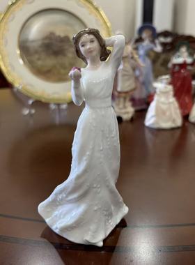 Royal Doulton 皇家道尔顿 1992年 With Love 手工瓷偶瓷美人摆件