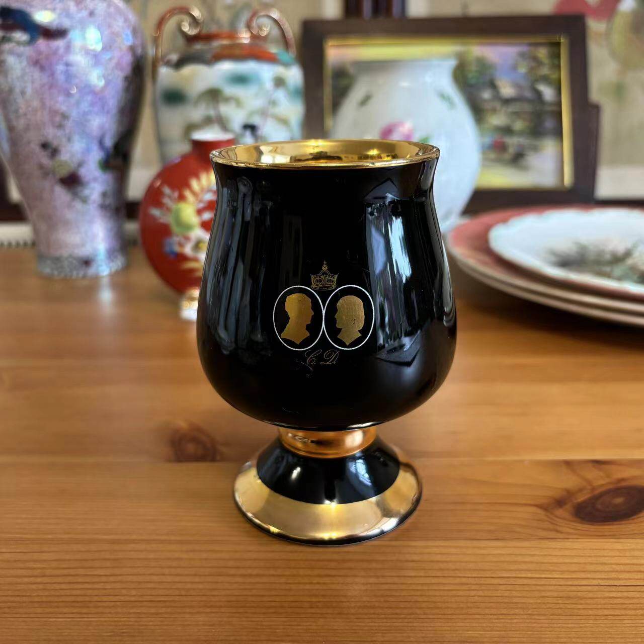 Prinknash Pottery 1982年 英国威廉王子生日纪念杯 鎏金钴蓝酒杯