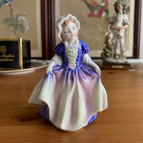 Royal Doulton 皇家道尔顿 英国骨瓷中古瓷娃娃摆件 手工装饰瓷偶